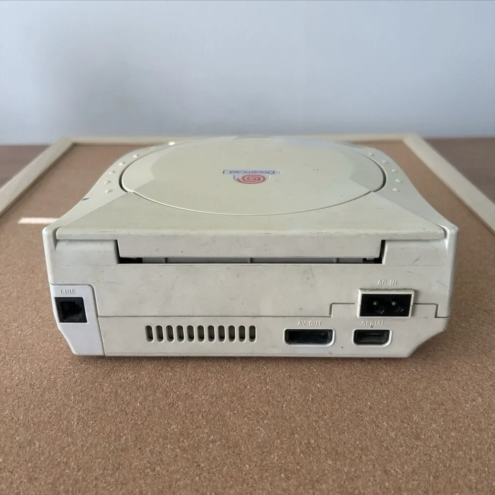 Sega Dreamcast Video Game Console ONLY White HKT-3020 -For Parts/Repairs! *READ*